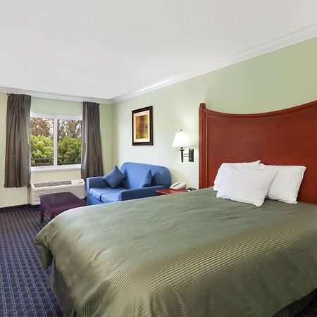 Travelodge By Wyndham Orange County Airport/ Costa Mesa Exterior foto